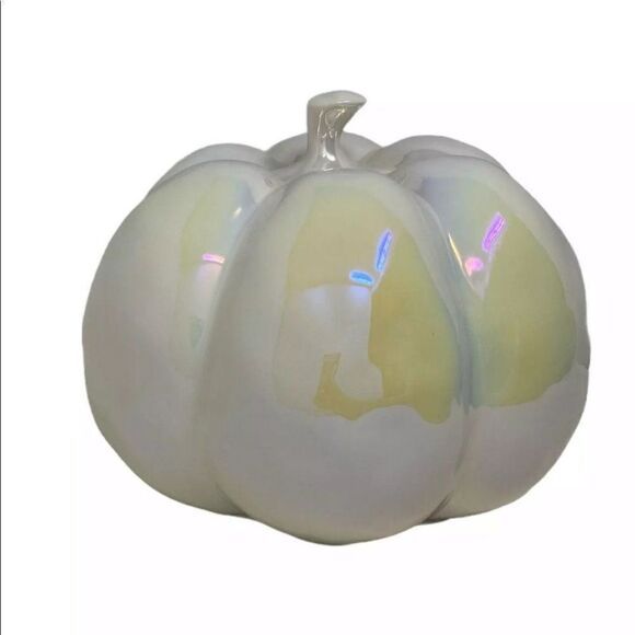Rae Dunn New 2021 Halloween "BOO" White Iridescent Ceramic Pumpkin VHTF Horror - Picture 3 of 7